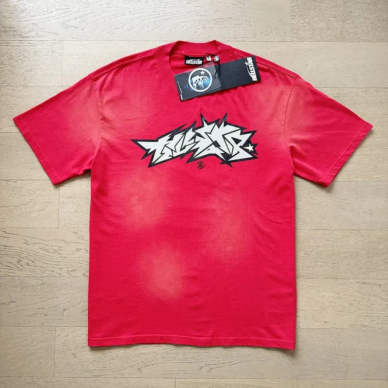 Hellstar Graphic Tee Alien Attack Print — 657 红色