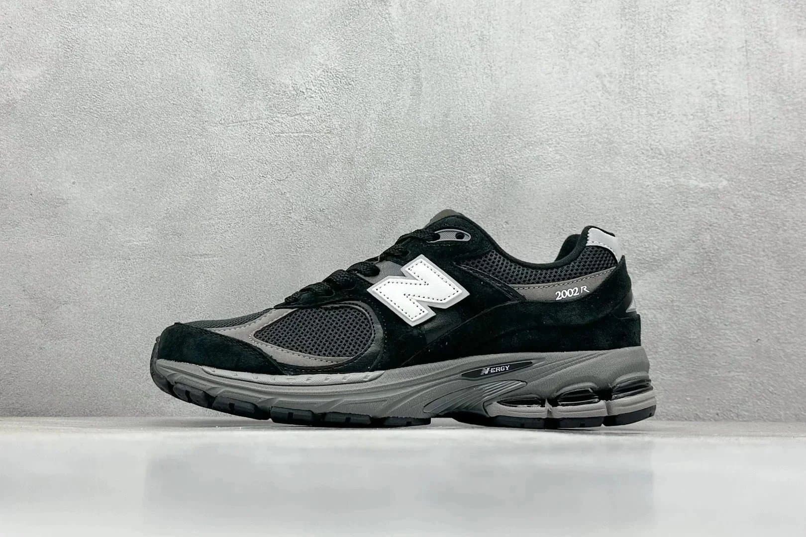 New Balance 2002R Black Grey