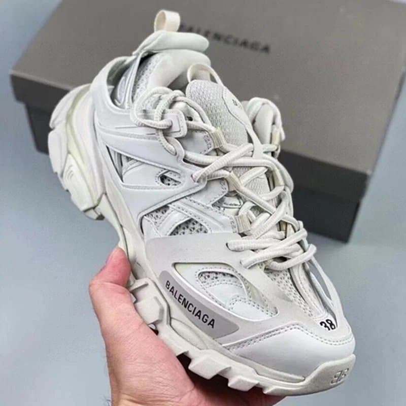 Balenciaga Triple S Graffiti — 白色