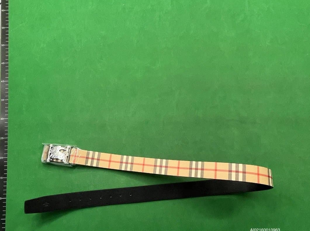 Burberry Monogram Buckle Belt Black — New
