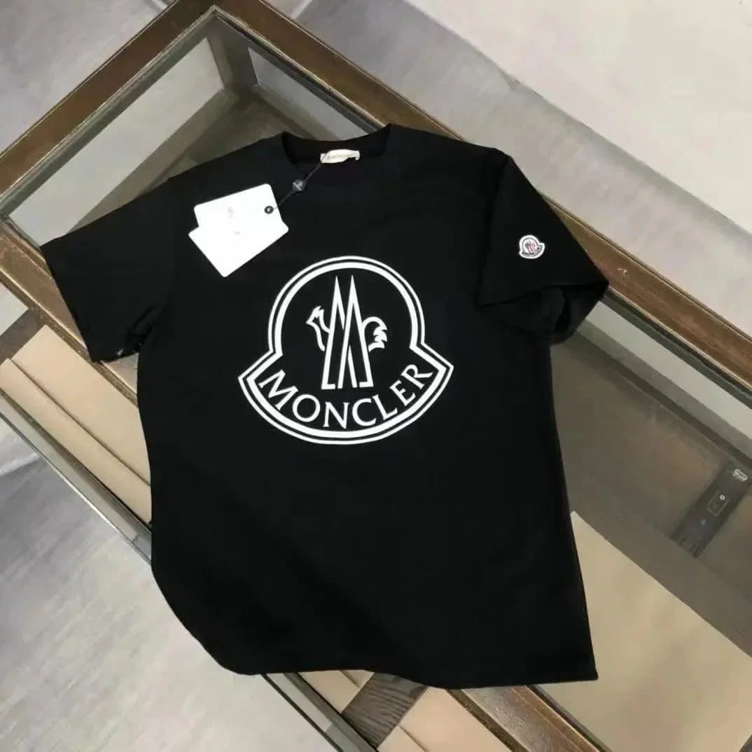 Moncler Logo Patch Shorts Heather Grey — 23