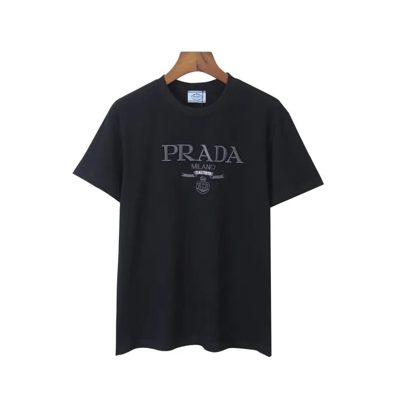 Prada Logo-Embellished Shorts Metallic Triangle Patch — 8391 embroidery black