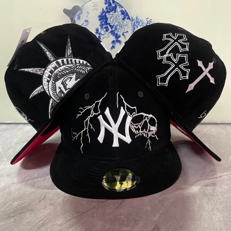 New Era × Travis Scott 59FIFTY Cap Statue of Liberty Skull Cross