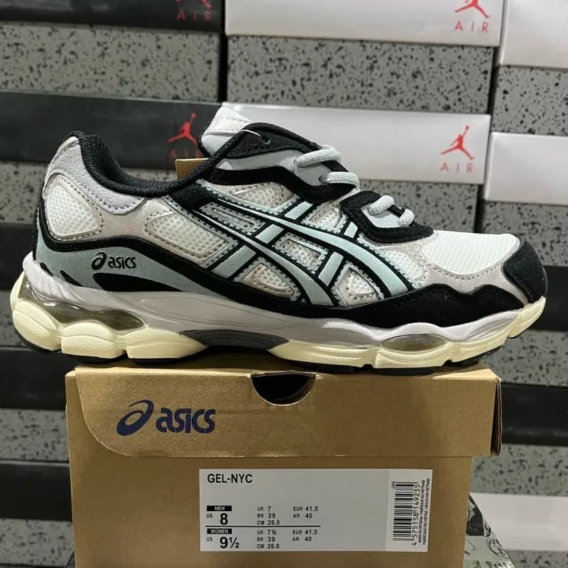 Asics GEL-NYC Triple Black — 白绿