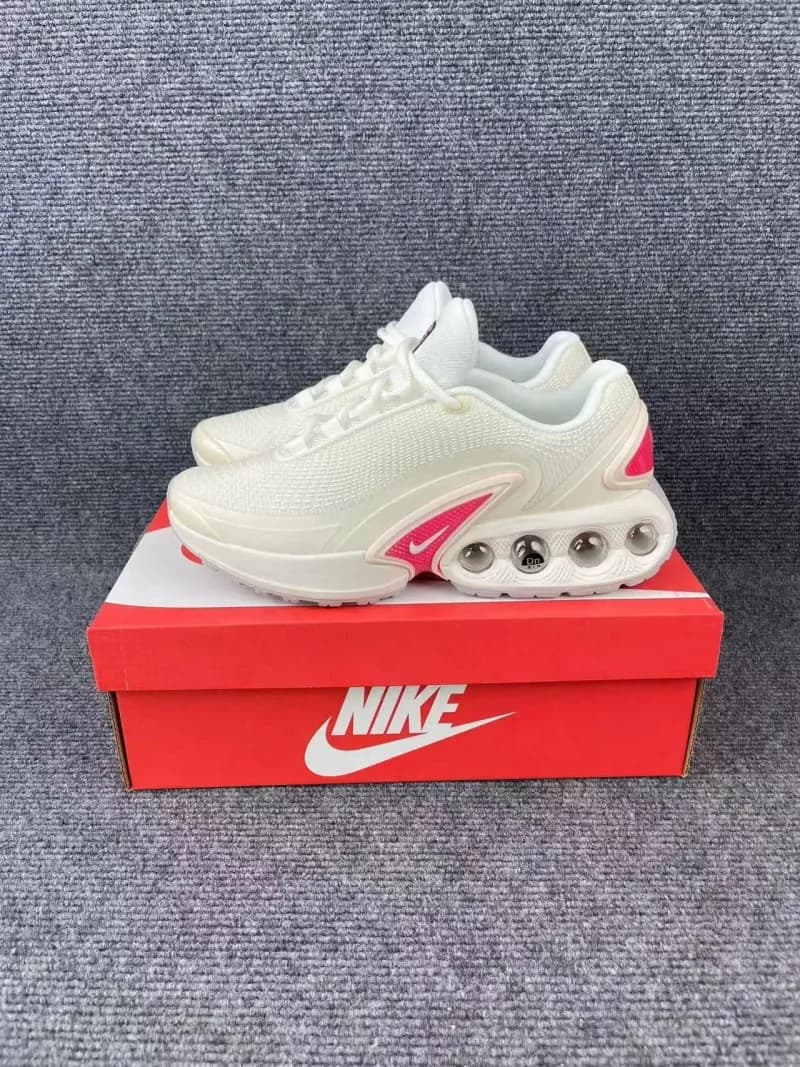 Nike Air Max Plus White Pink