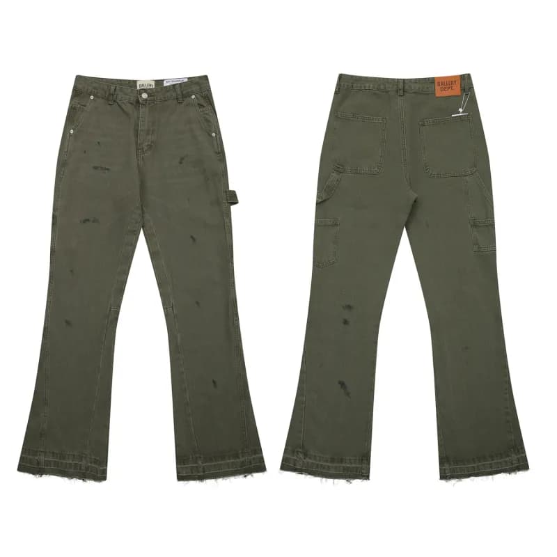 Corteiz Logo Shorts DEPT. Print — 637 green