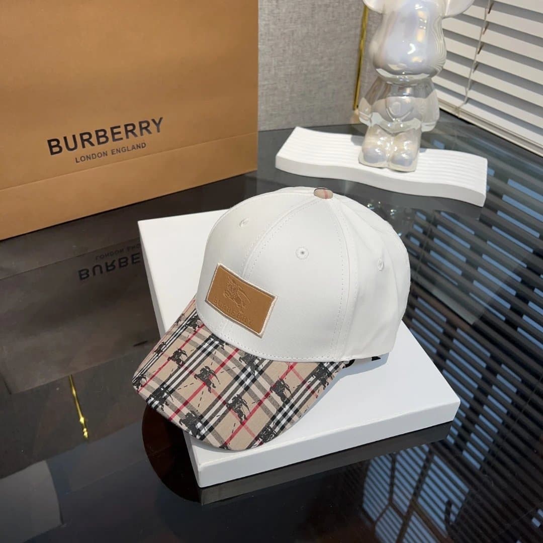Burberry Baseball Cap Vintage Check — 040105168