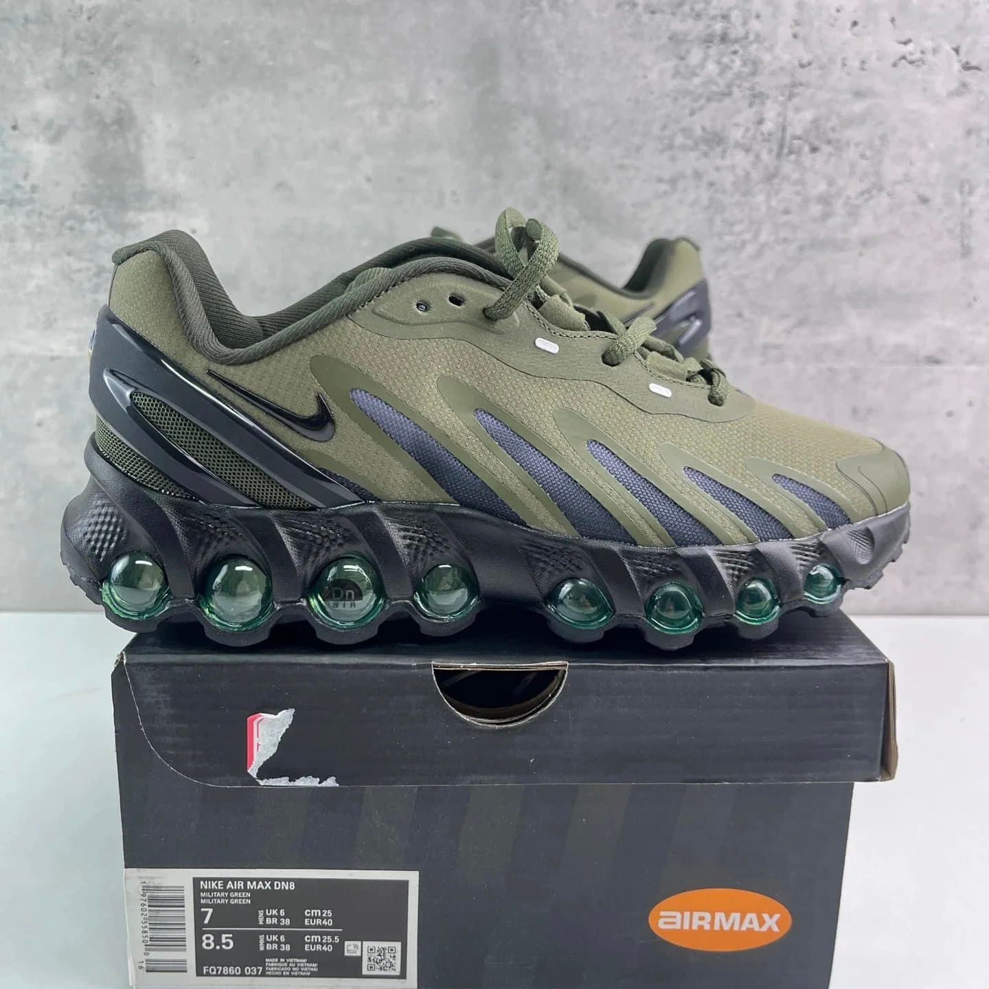 Nike Air Max DN8 Military Green
