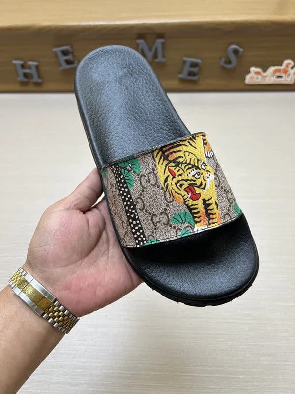 Gucci Slide Sandal Web Stripe — 18