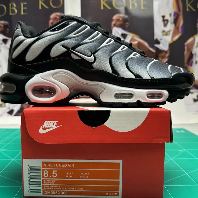 Nike Tuned Air Black/Grey