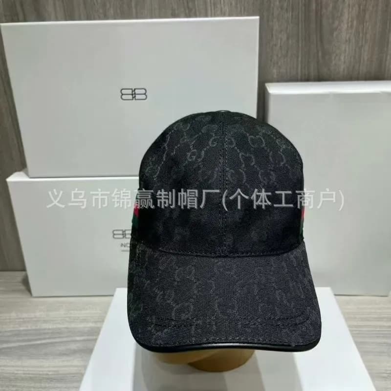 Gucci Baseball Cap GG Monogram — 黑色
