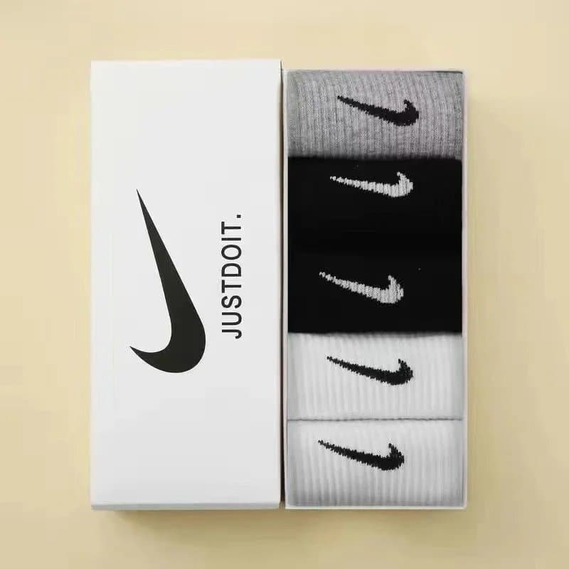 Nike Socks Swoosh Logo Pack — 5双装【黑+黑+白+白+灰】