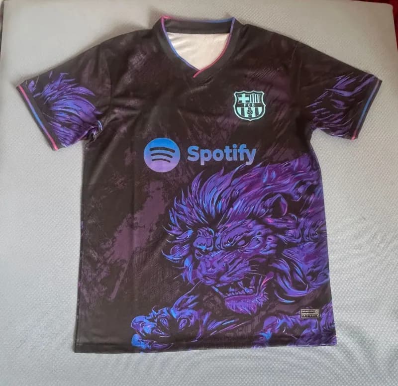 Third Kit Lion Graphic
