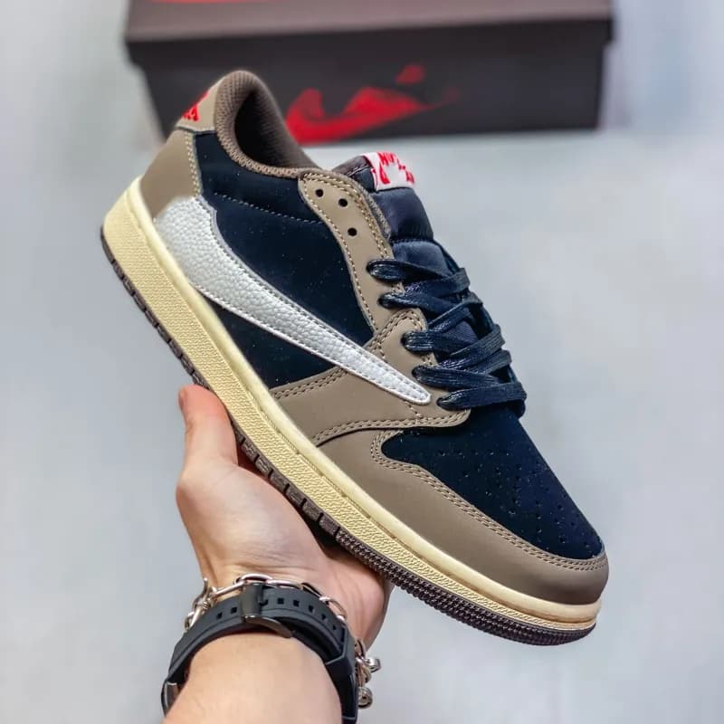 Nike Dunk Low Off-White 'MCA'