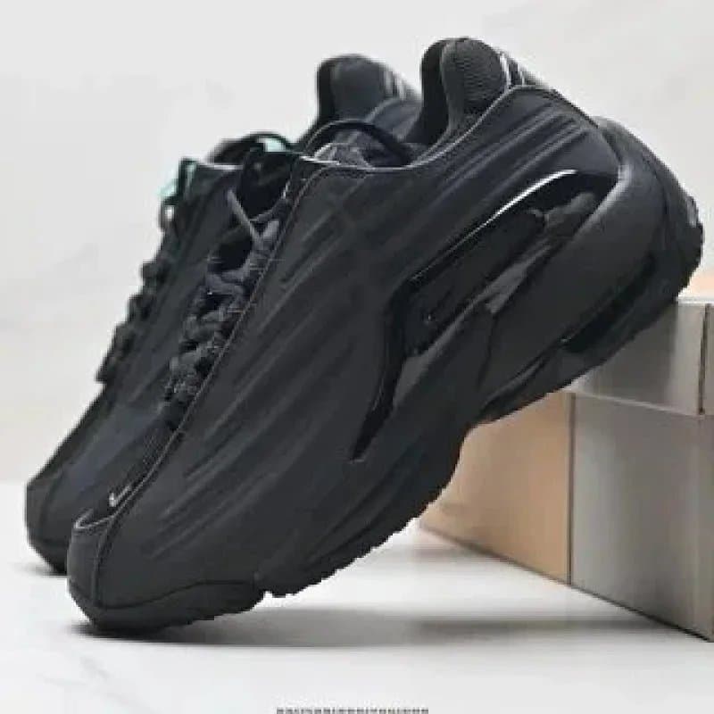 Nike Air Max Plus Triple White — 01
