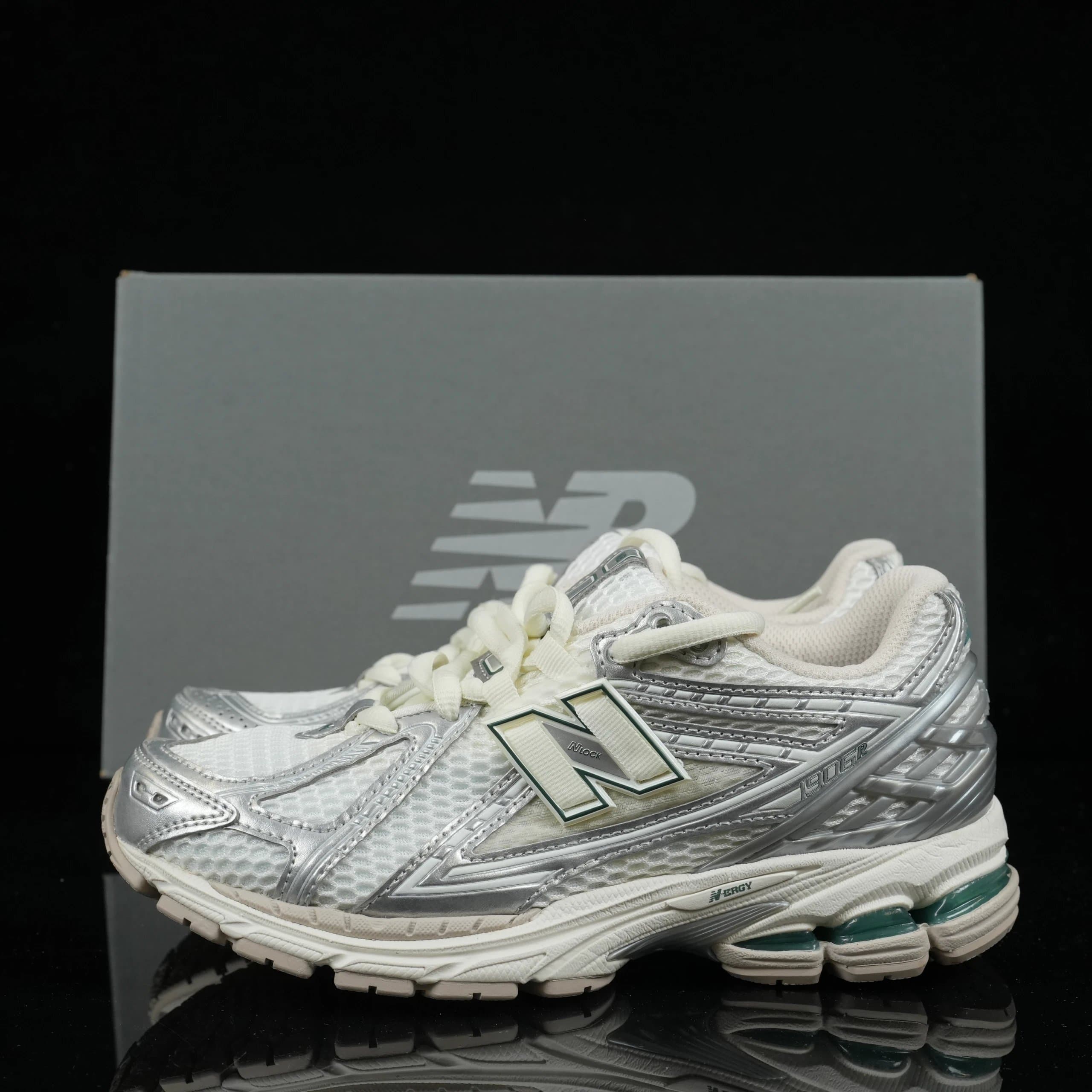New Balance 1906R White Red — M1906REE · 36-47含半码 （下单尺码备注）