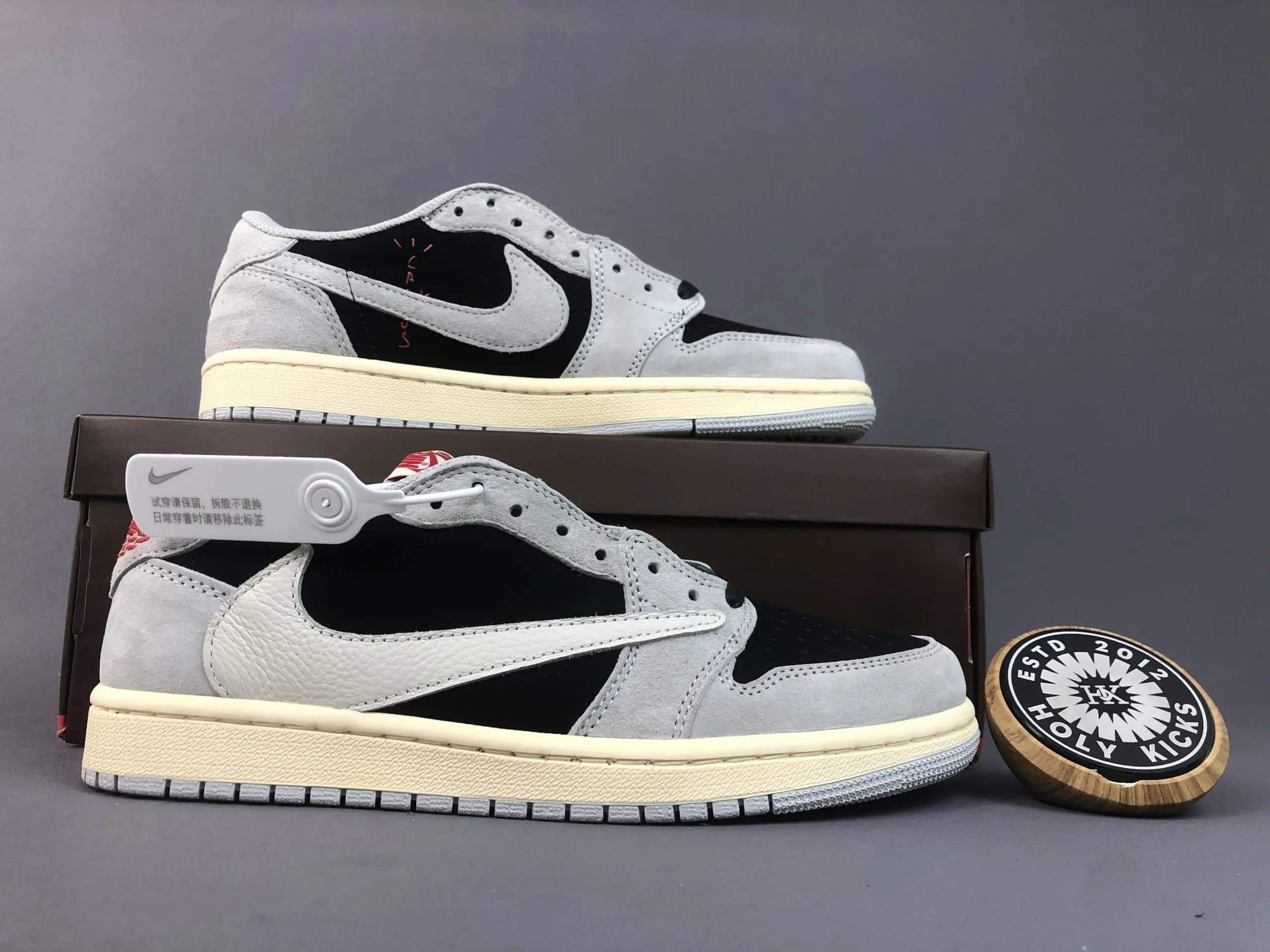 Nike Dunk Low Travis Scott Reverse Mocha