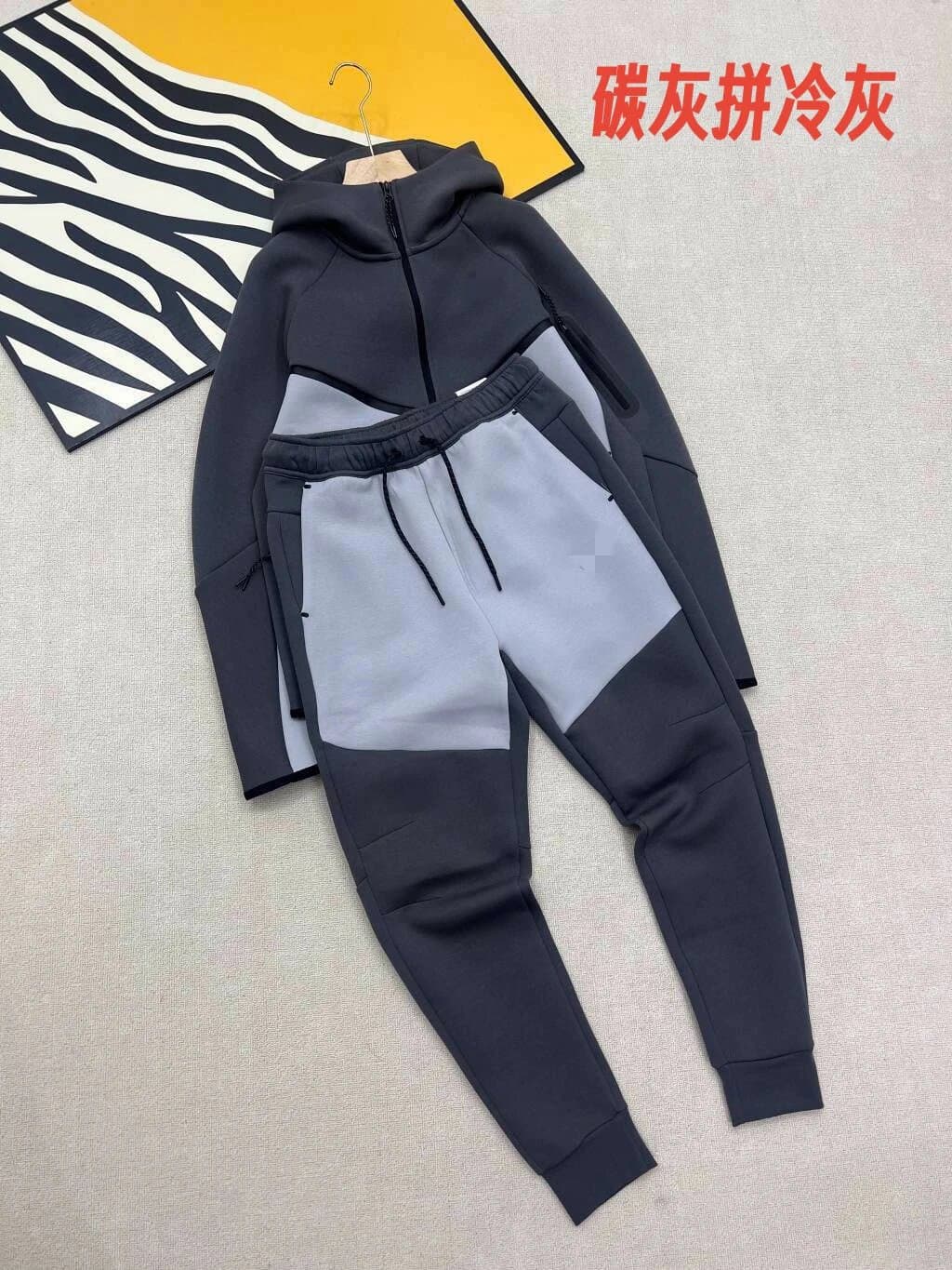 Nike Tech Fleece Joggers Solid Brown — 炭灰拼冷灰色套装