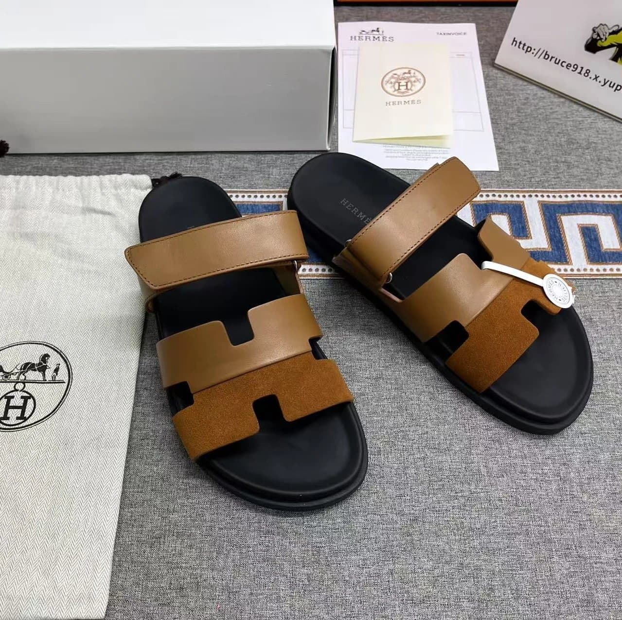 Hermès Oran Sandal Suede — 8号色