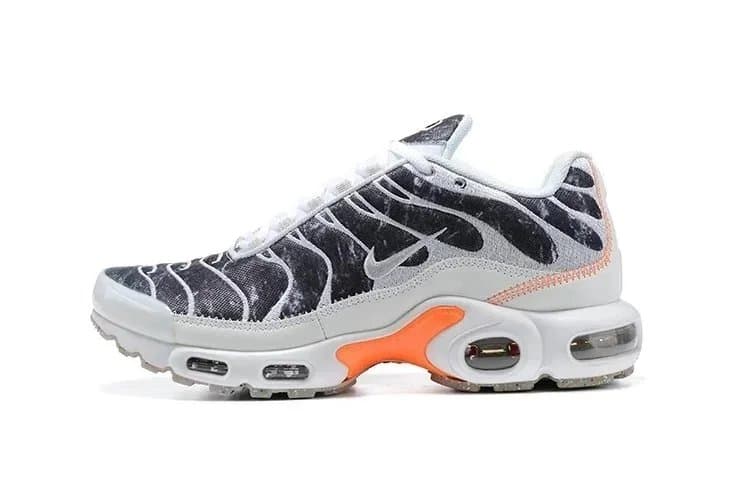 Nike Air Max Plus Sunset — 9