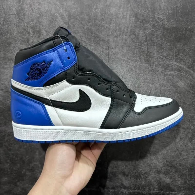 Air Jordan 1 High Royal Blue