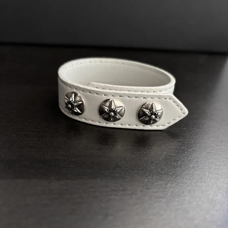 Chrome Hearts Cross Buckle Wrap Bracelet Ornate Cross Motif — 白色六芒星圆饼