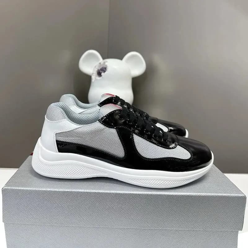 Prada Linea Rossa Sneaker Lavender Patent Mesh — 黑白