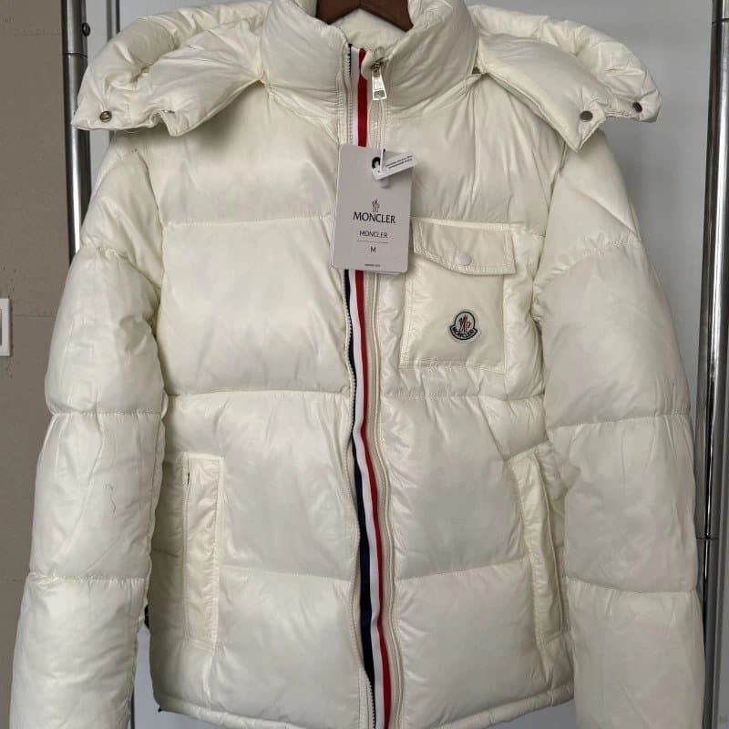 Moncler Puffer Jacket Logo-Print Hooded — A1