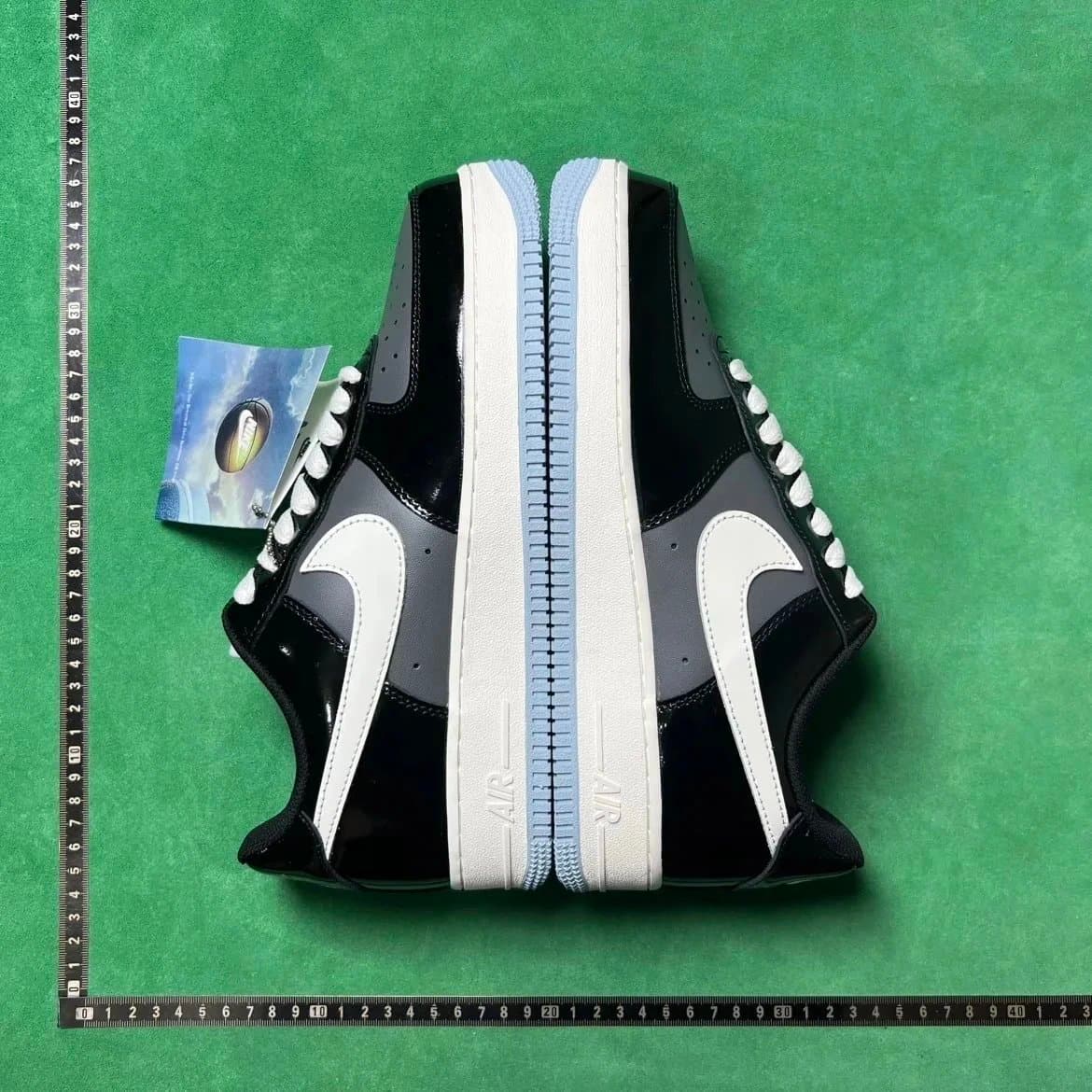 Nike × Supreme Air Force 1 Low Leopard Swoosh — 白勾蓝底