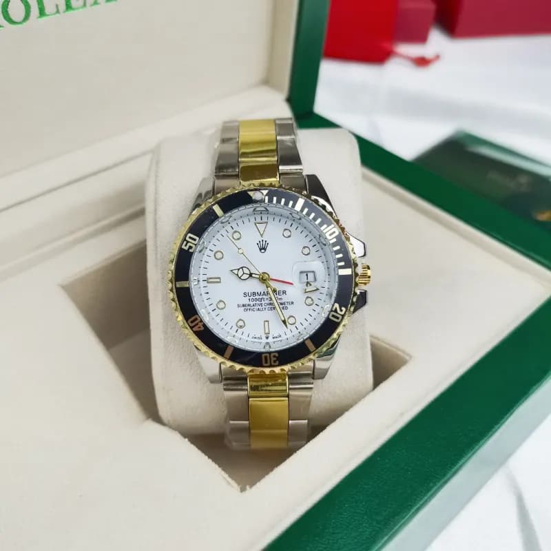 Rolex Submariner White Dial with Black Bezel — 四针水鬼三株间金 黑圈白面