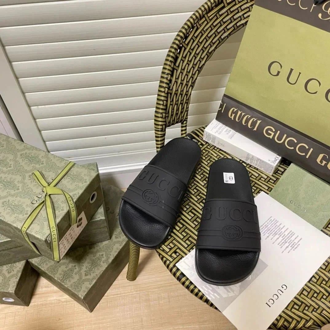 Gucci Slide Sandal GG Logo