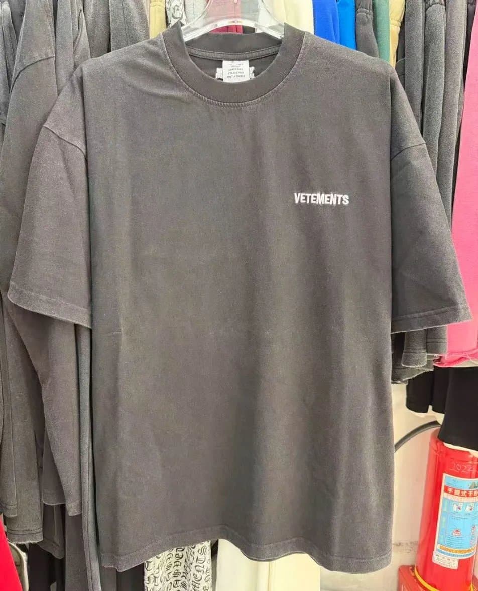 Vetements Logo Tee Small Logo