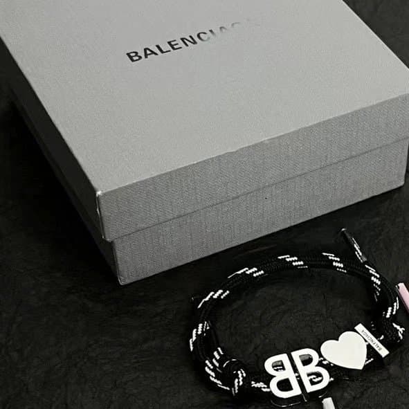 Balenciaga BB Heart Bracelet Paracord