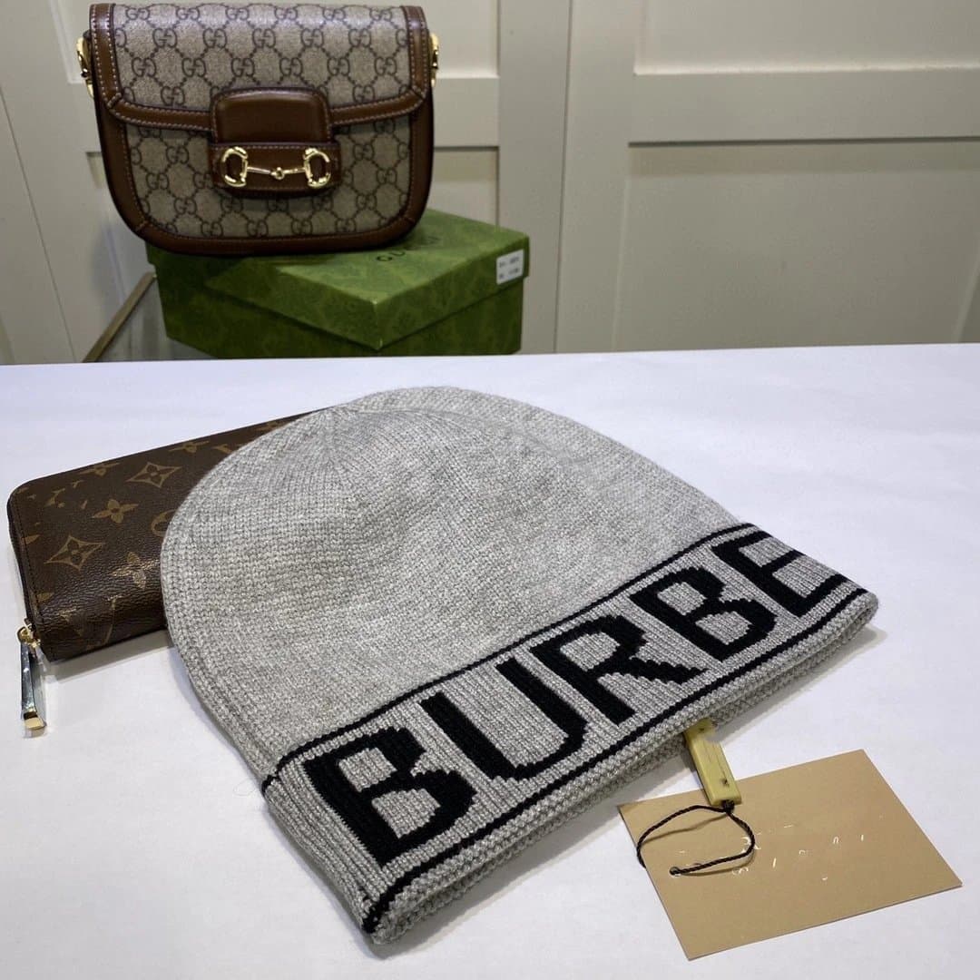 Burberry Monogram Knit Beanie Logo Intarsia — 06