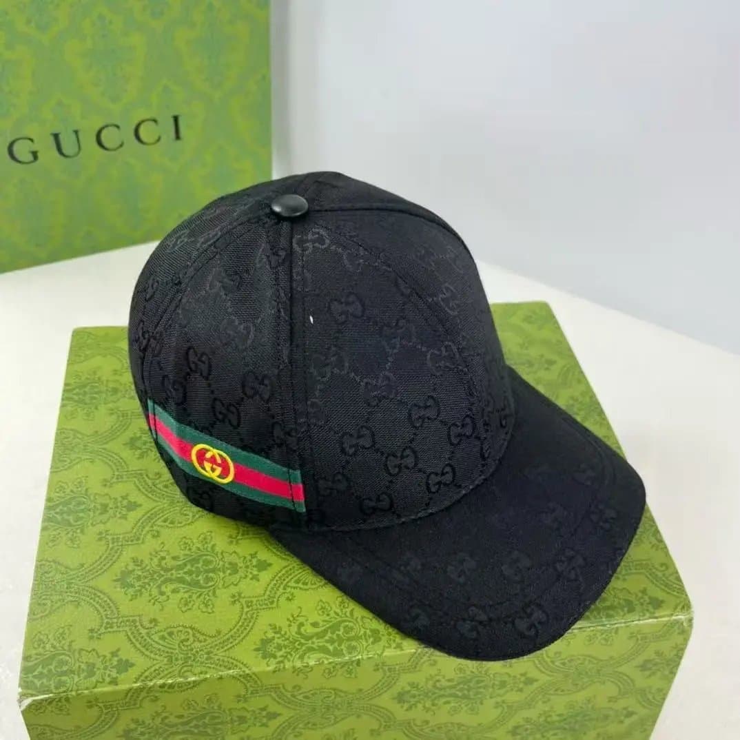 Off-White Distressed Cap Industrial Deconstruction — 10