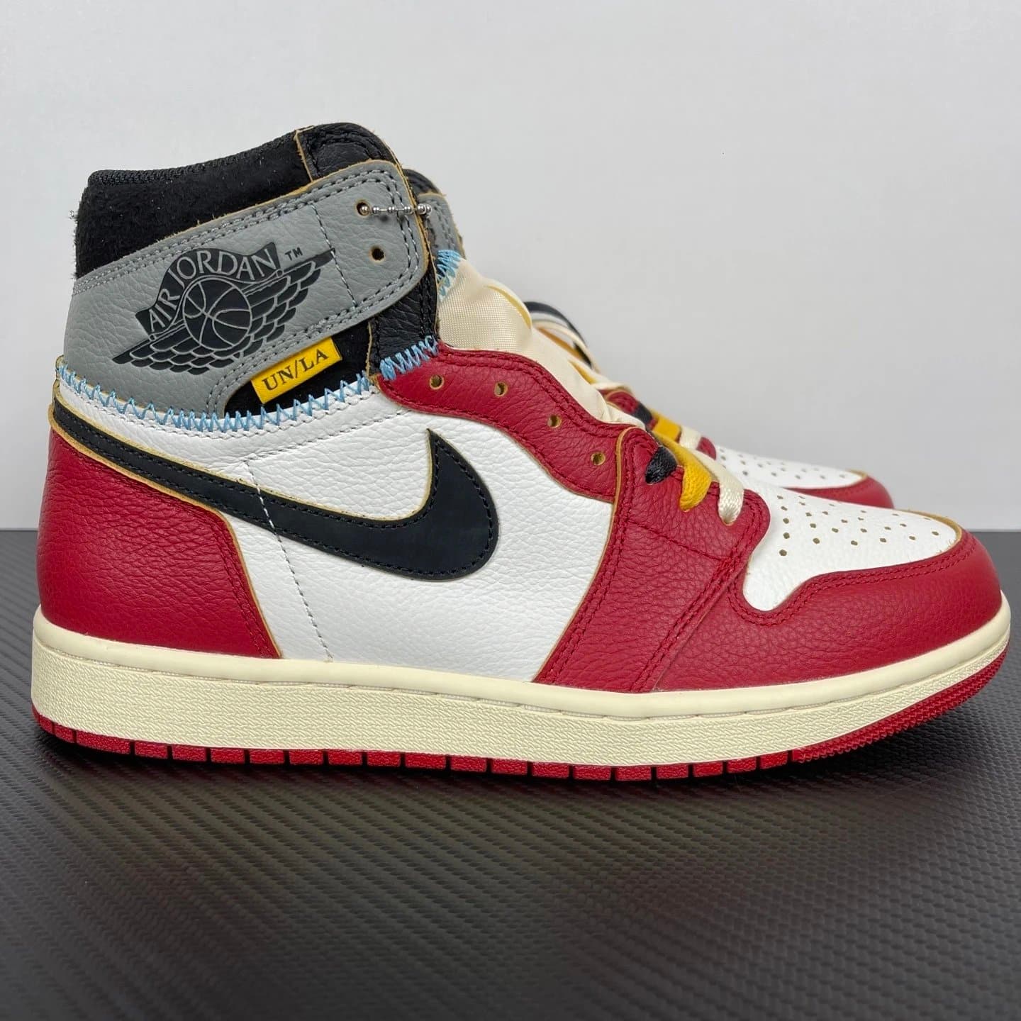 Nike × Travis Scott Dunk Low Cactus Jack — PK · PK AJ1UN灰白 HV8563-600