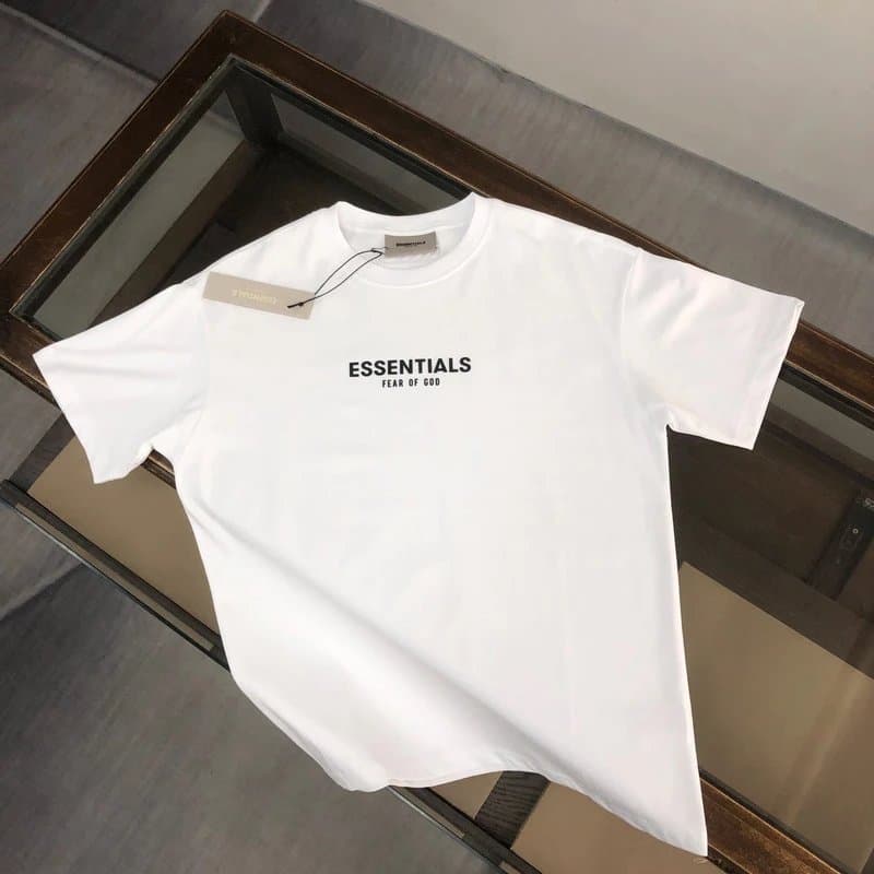 Givenchy Logo T-Shirt Classic Logo — 73
