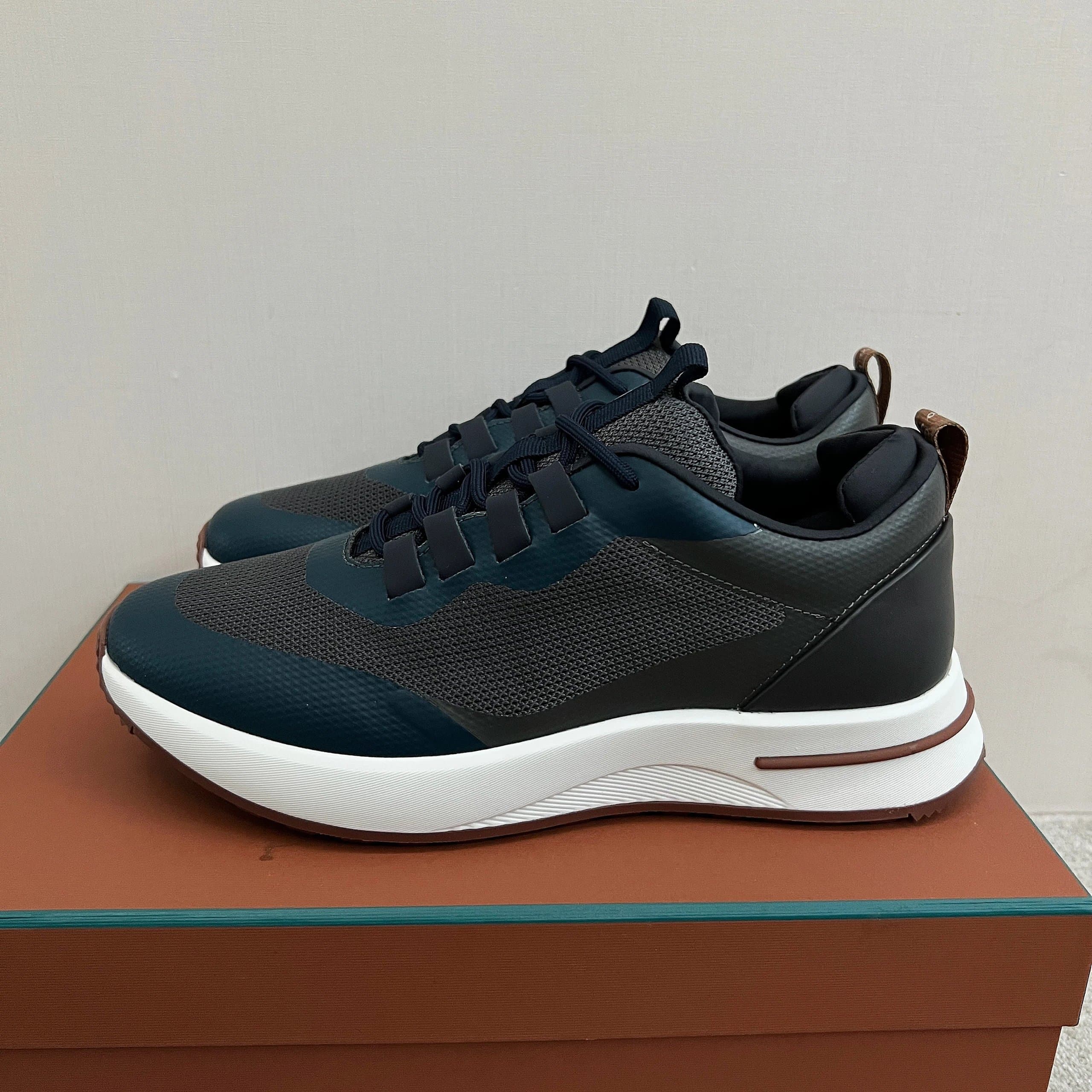 Hermès Run Navy Black White