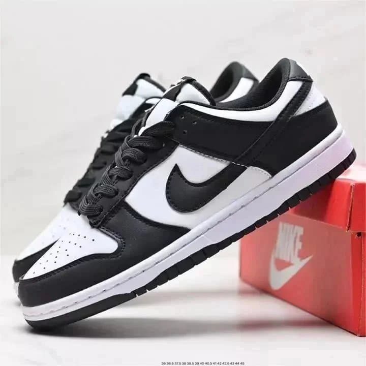 Nike Dunk Low Panda