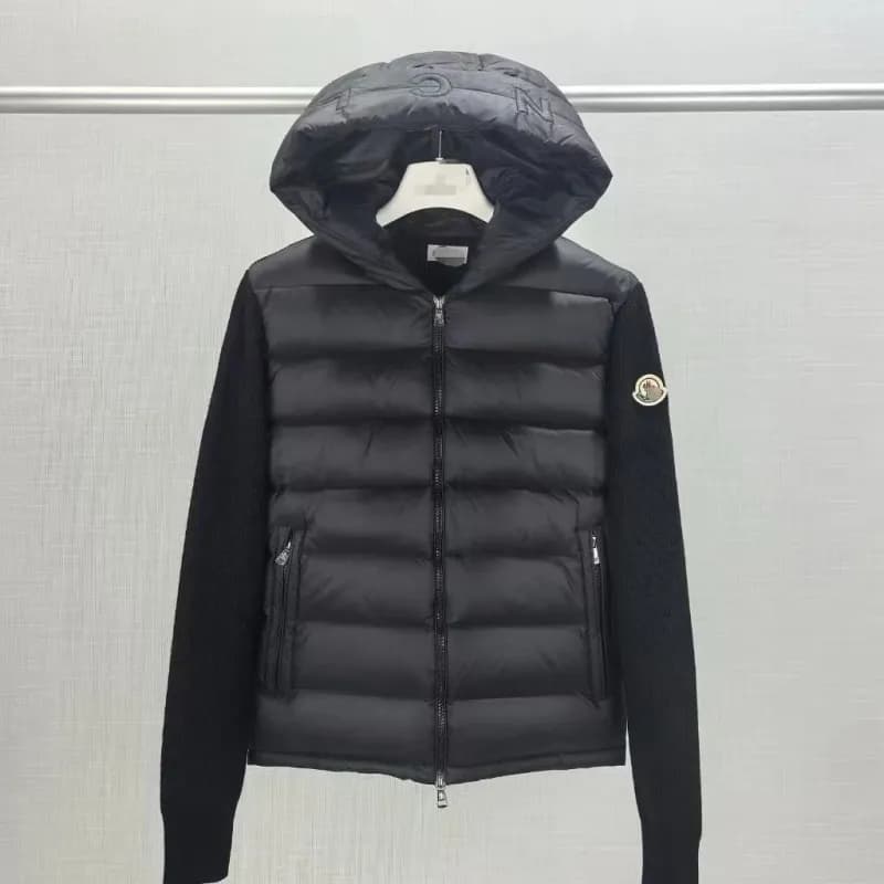 Moncler Quilted Zip-Up Jacket Ribbed Sleeve — 英文帽黑色
