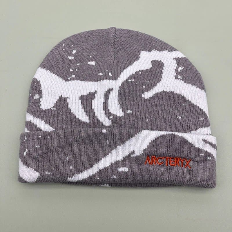Arc'teryx Beanie Bird Logo — 均码 · 鸟家迷彩刺绣-灰色