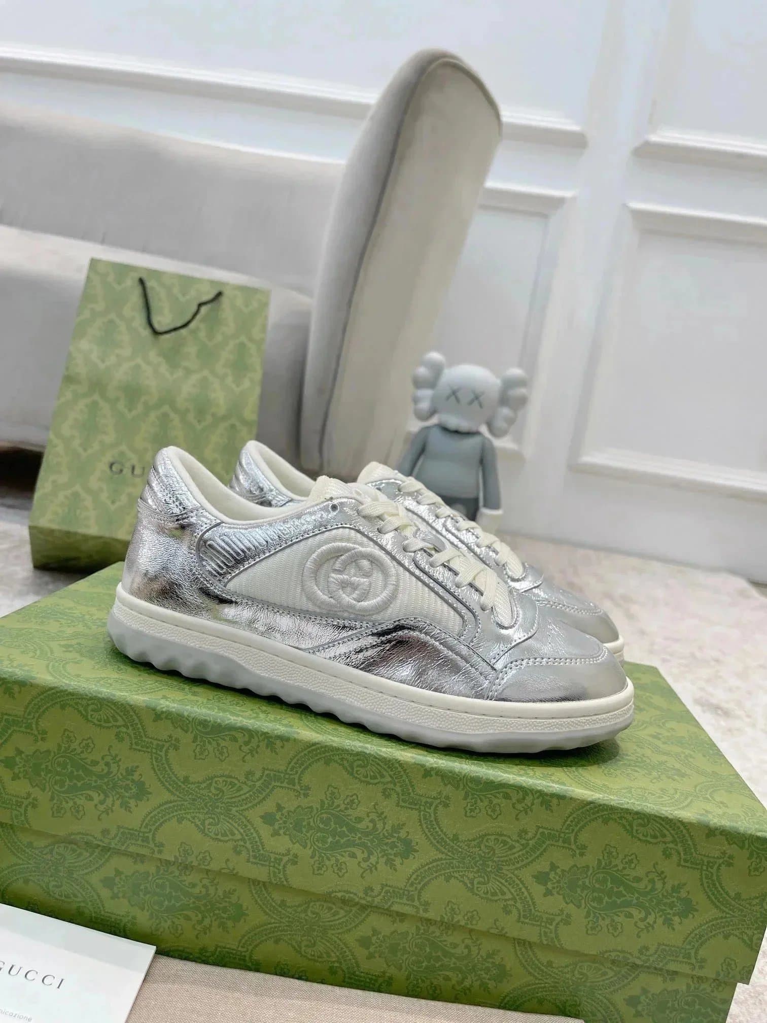 Gucci Horsebit 1955 Sneaker Web Stripe — 26