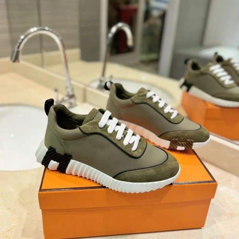 Hermès Run Away Olive Green