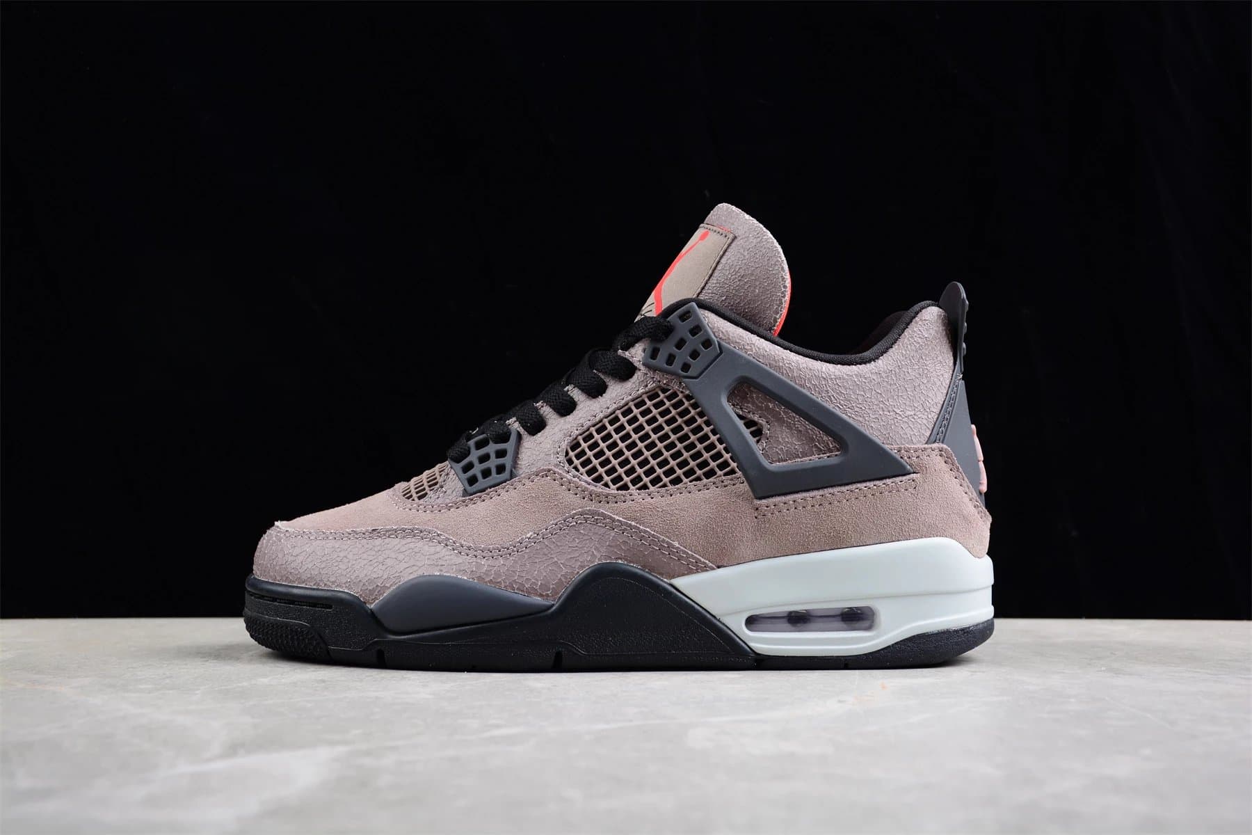 Air Jordan 4 Fire Red — 爆裂摩卡DB0732-200