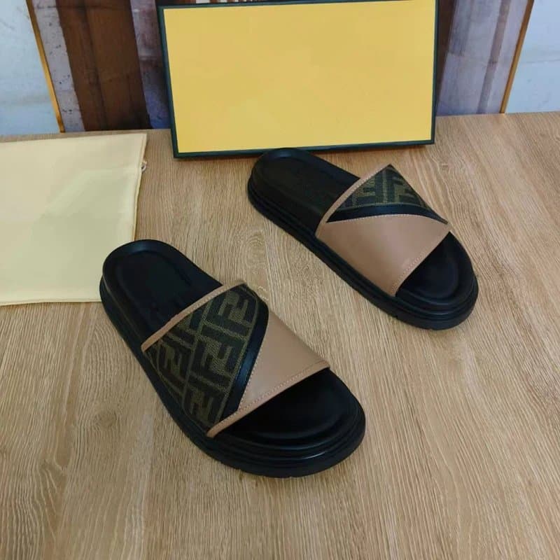 Fendi FF Slide Sandal Monogram Web — 浅棕色