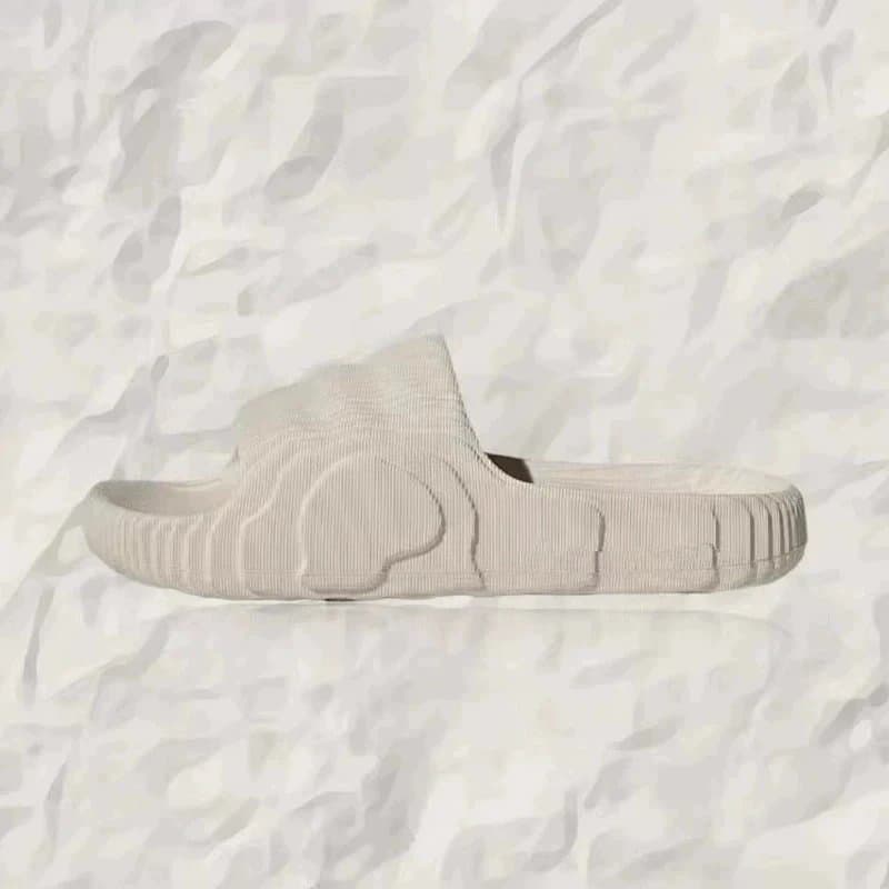 Yeezy Slide Bone