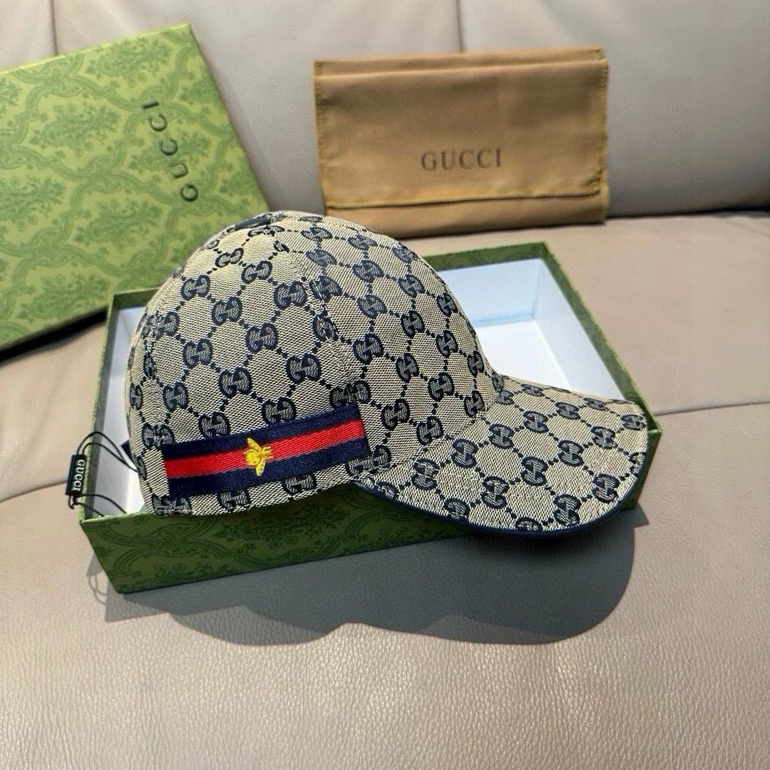 Stone Island Bucket Hat Compass Logo Patch — Gucci*15