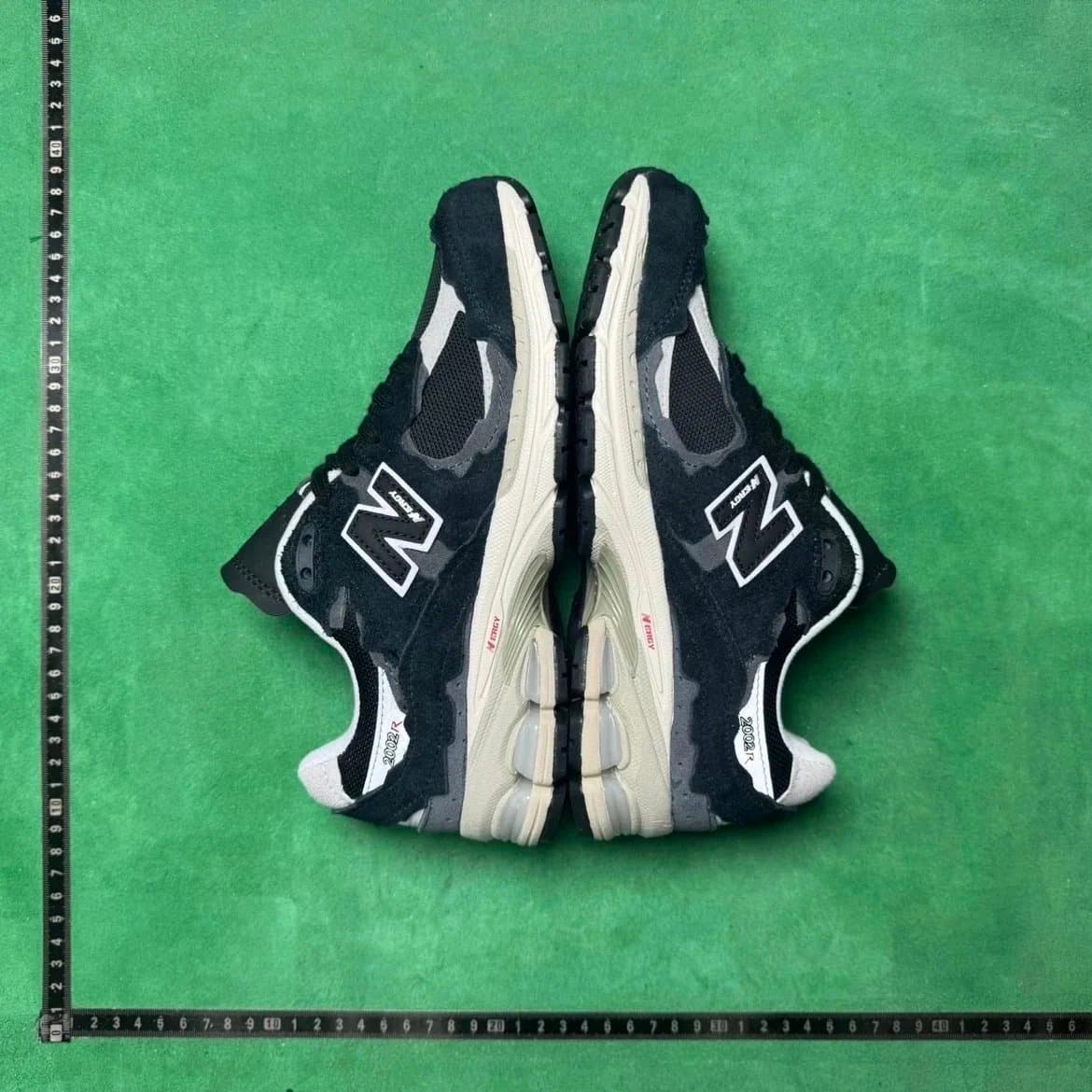 New Balance 2002R Cloud White — 1号深蓝M2002RDJ