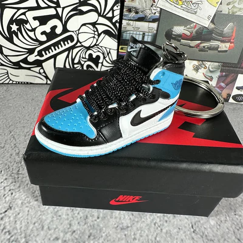 Air Jordan 1 Chicago Blue