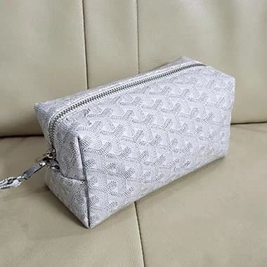 Goyard St. Louis Pouch Monogram Canvas — 白色